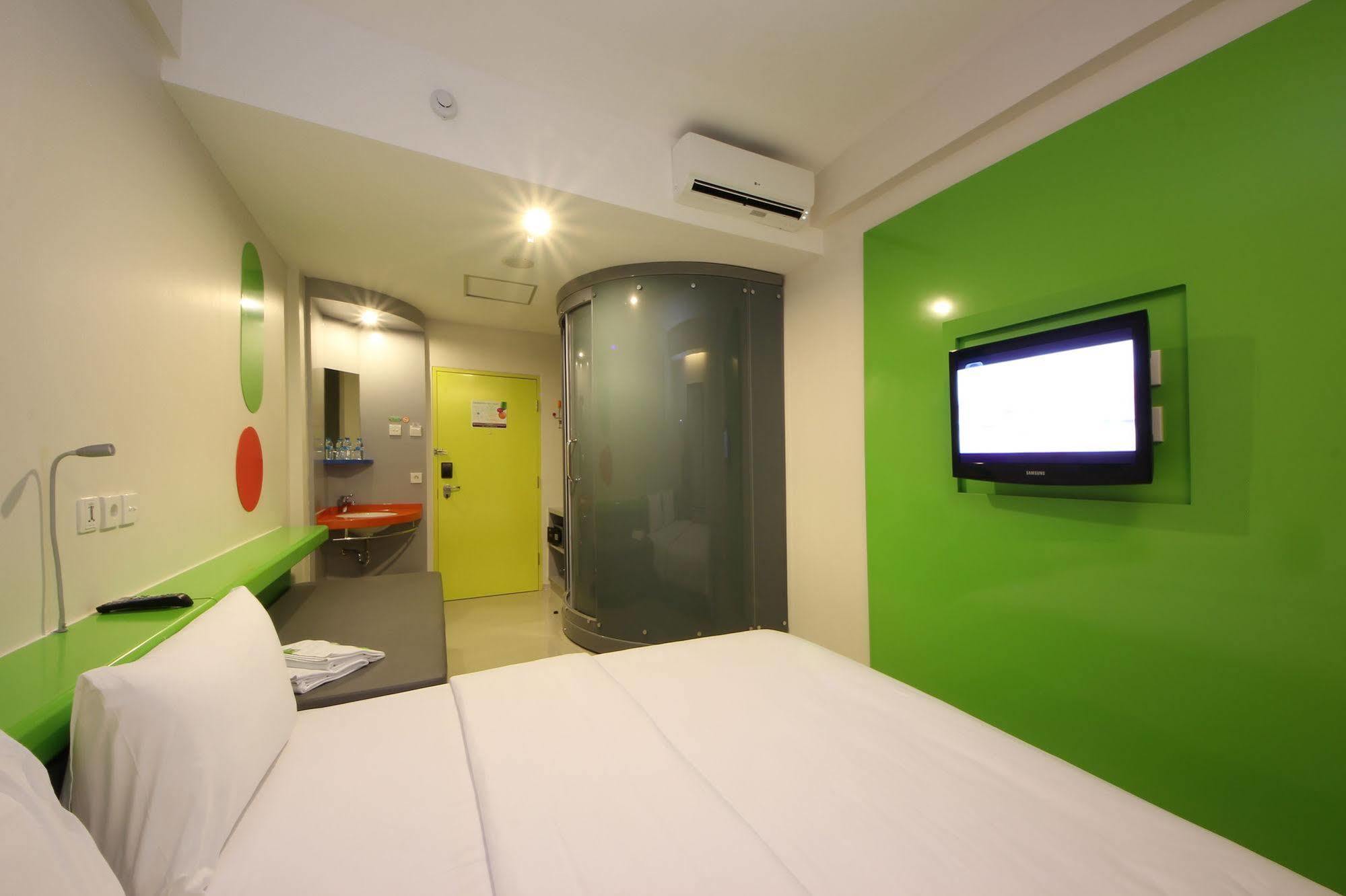 Pop! Hotel Kuta Beach Екстер'єр фото